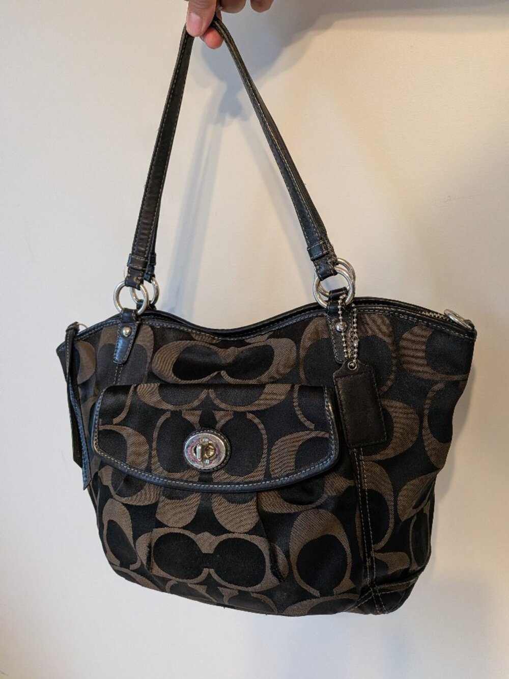 Coach F13139 Signature Leah Tote